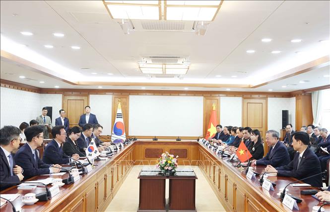 Tổng Bí thư Tô Lâm hội kiến Thủ tướng Hàn Quốc Kim Min Sớc